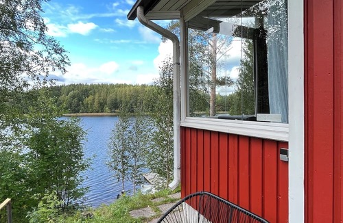 Aijala Cottage | Welcoming 2-bedroom semi-detached cottage by the lake in Central Finland