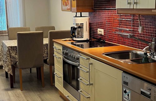 Kemi Apartment | Kemi Cozy Corner - a Stylish Two-Story Apartment with FREE PARKING & WiFi