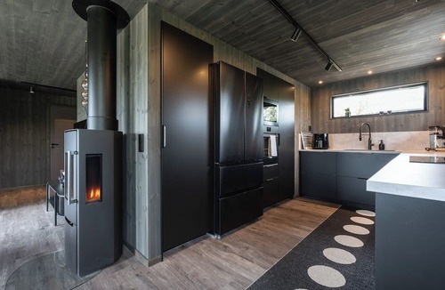 Lofsdalen Cabin | Sauna | Hot tub | WiFi | EV charger | Pets OK