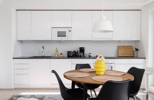 Jyvaskyla Apartment | Bright two-bedroom with sauna and balcony, Kalevankatu