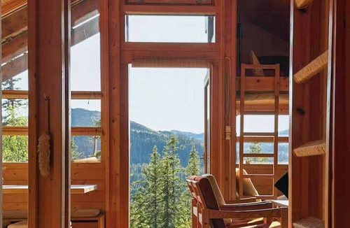 Fla Municipality House | Architectural gem near cross country trails