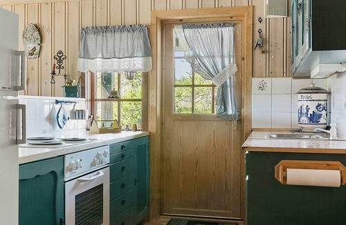 Nissedal House | Traditional cabin by Reinsvatn in Treungen