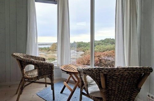 Hvaler House | Holiday home overlooking fishing harbour in Hvaler