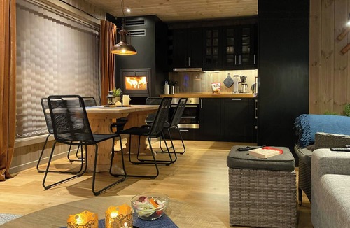 Trysil Apartment | Modern apartment with views of Trysil mountain