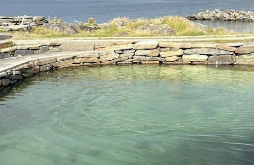 Sveio House | Cabin with private pier by the sea at Tittelsnes