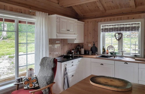 Oppdal House | Experience genuine cabin charm in log cabin