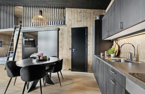 Nes Municipality House | Tiny house by beach and river near Gardermoen
