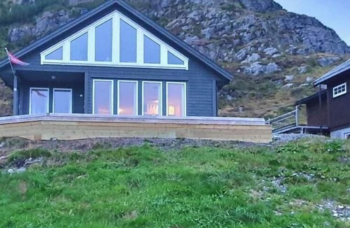 Flora Municipality House | Cabin in the archipelago on the island Kinn