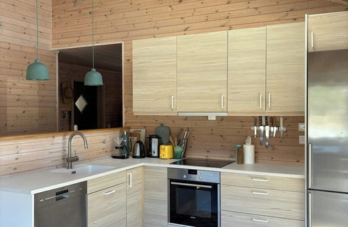 Halden House | Bright cabin with nature plot by the Oslofjord