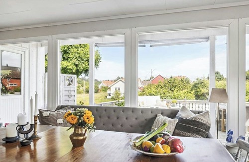 Mandal House | Family cabin with a view