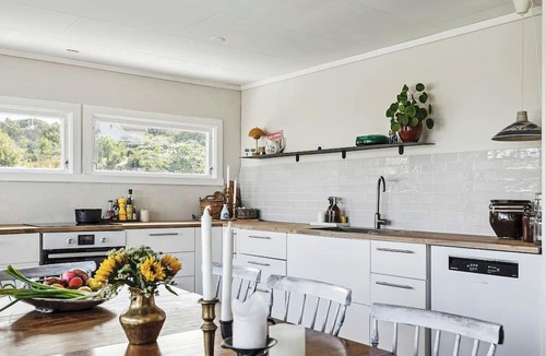 Mandal House | Family cabin with a view