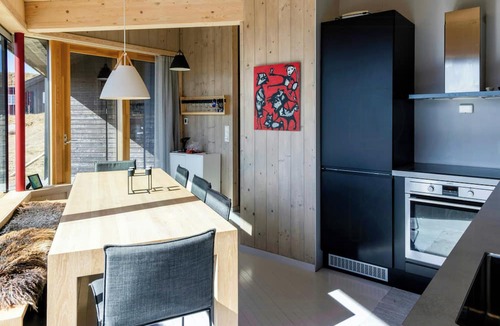 Sjusjoen House | Architect-designed cabin with views in Sjusjøen