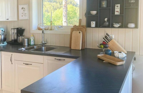 Suldal House | Family cabin with view over fjord, mountain, wood