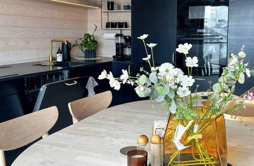 Sogndal House | Modern cabin with a personal touch