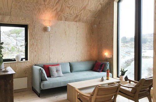 Bokn House | Seaside cabin with secluded location in Bokn