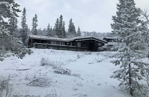 Engerdal House | Mountain cabin by Femunden facing Sølen