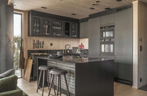 Skeikampen Apartment | Modern top floor apartment by Kvitfjell ski resort