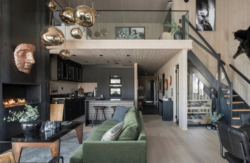 Skeikampen Apartment | Modern top floor apartment by Kvitfjell ski resort
