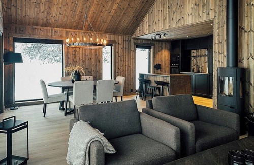 Gol Municipality House | Charming summer farm hut at Sjusjøen
