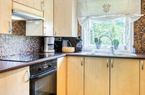 Sortland House | Lakeside lodge with fishing
