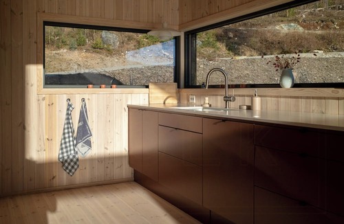 Nissedal House | Designer cabin by Lake Nisser with view and sauna
