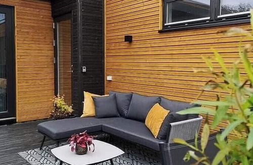 Porsgrunn House | Modern cabin with sea views on Bjørkøya