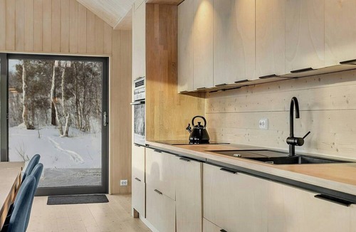 Laukeng House | Modern cabin in harmony with nature