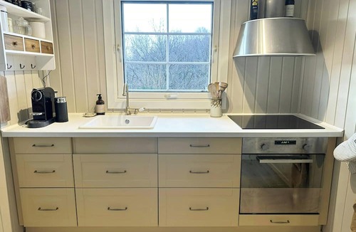 Sør-audnedal House | Garden cottage with shared dock near Mandal