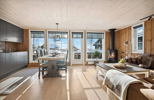 Ringsaker House | Idyllic Sjusjøen – mountain hikes and nature
