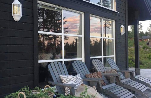 Amot House | Beautiful forest cabin near ski trails