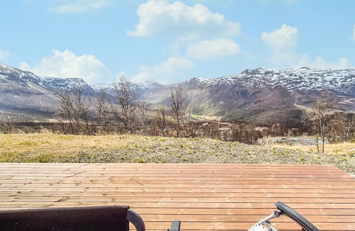 Borgund House | Stunning home in Borgund with sauna