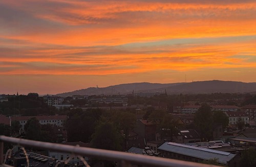 Oslo Apartment | Panoramic views and sunsets atop Grünerløkka