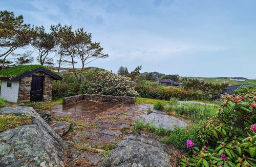 Oygarden House | 4 bedroom beautiful home in Rong