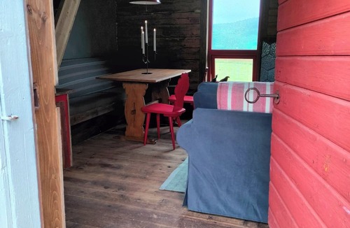 Arjang Bed & Breakfast | Charming B&B mixed farm with an unique, cozy cottages with a fantastic view.