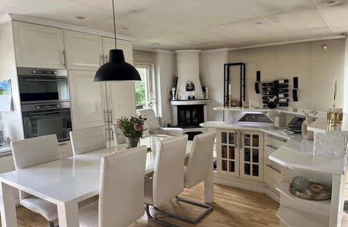 Kungsangen House | 5 star holiday home in KUNGSÄNGEN
