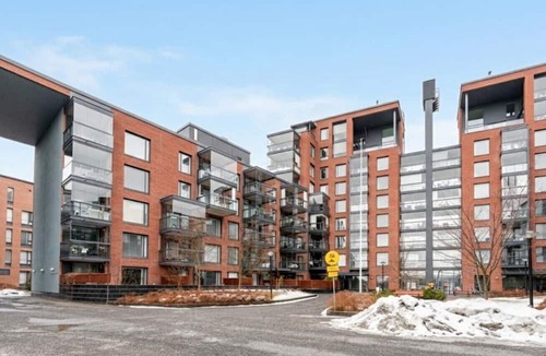 Tampere Apartment | Modern Downtown 1BR next to Lake Pyhäjärvi