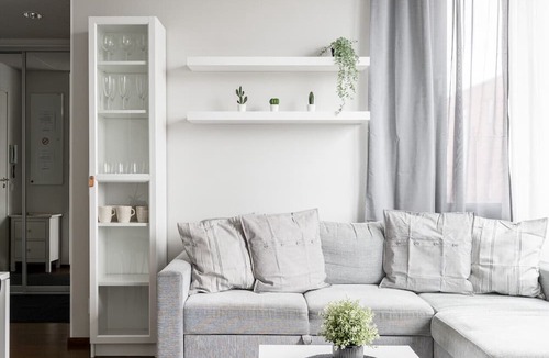 Tampere Apartment | Modern Downtown 1BR next to Lake Pyhäjärvi