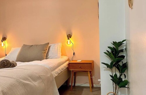 Turku Apartment | Serene & Stylish 5★ Getaway in Central Turku – King Bed, Cozy & Prime Location