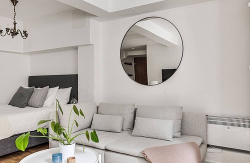 Ladugardsgardet Apartment | Trendy & Central Stockholm Apt