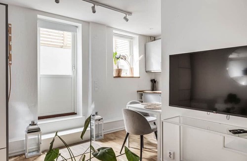 Ladugardsgardet Apartment | Trendy & Central Stockholm Apt