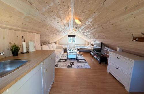 Spiken House | Sjönära boende i Vänerns skärgård