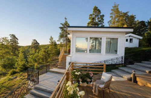 Saltsjo Boo Villa | New Elegant Retreat Top Lake Sea View near Sthlm C