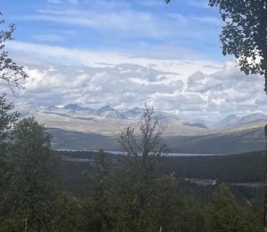 Nord-Fron House | Panoramautsikt mot Rondane,Tur,ski og peis