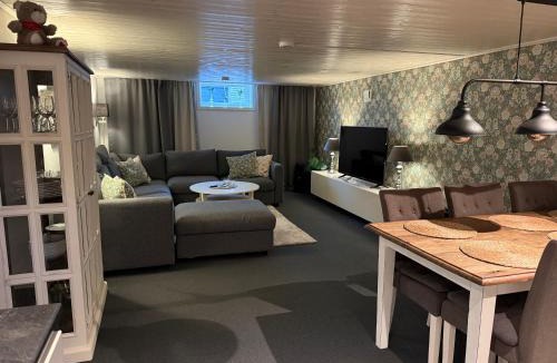 Nyatorp-Gustavsfalt Apartment | Gamletull Guesthouse