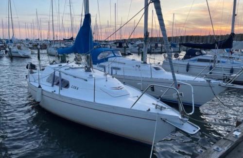 Torslanda Boat Rental | Övernattning på segelbåt