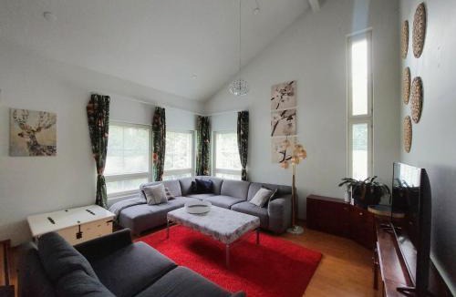 Hyvinkaa Apartment | Semi-detached house with sauna & yard near city center