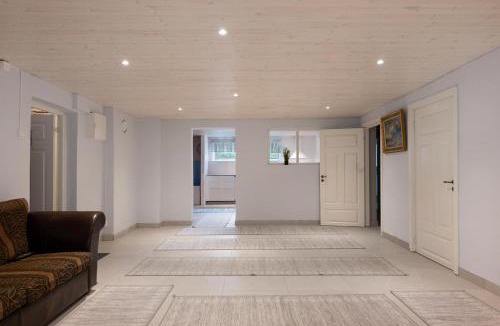 Gavle Apartment | 3 rooms with private kitchen & private bathroom 20B