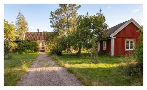 Vassmolosa House | Lillstugan i Arby