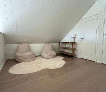 Jarvso House | Lovely house in Järvsö, 50 m to slopes & trails