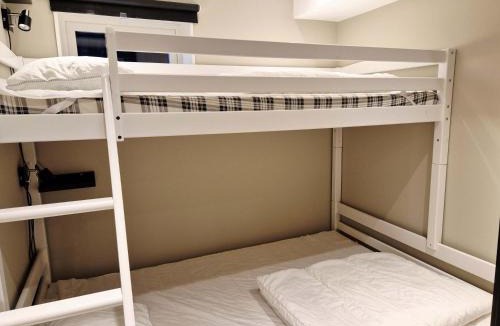 Are Apartment | Practical Base for 5 with Patio